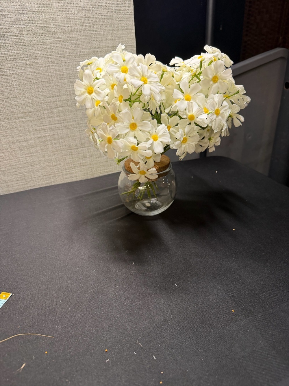White Daisy Bouquet in Clear Glass Vase - Home Accents